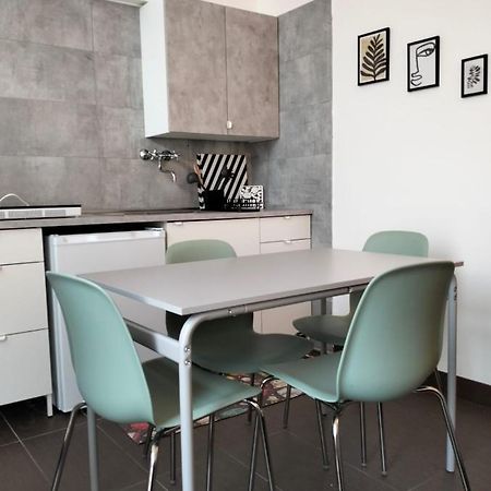 Crisa Apartment Parma Buitenkant foto
