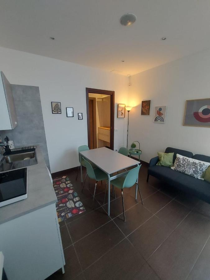 Crisa Apartment Parma Buitenkant foto