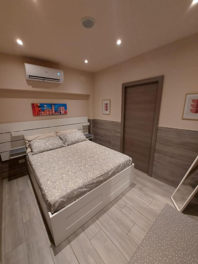 Crisa Apartment Parma Buitenkant foto